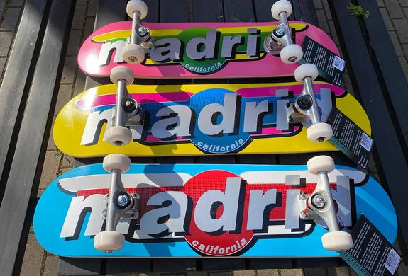 Cкейтборд оригинал Madrid Skateboards Street Complete 7.75" Yellow (cr12)
